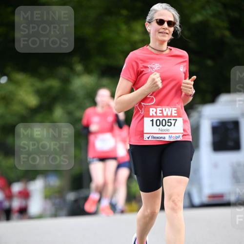 08.06.2024 - REWE Women's Run Dr. Thomas Lammeyer http://msf.ph/oto/6250978 09.06.2024 09:48:22 Laufen 10057 meine-sportfotos.de