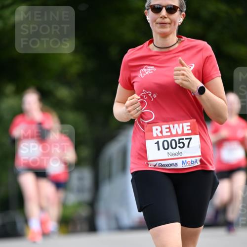 08.06.2024 - REWE Women's Run Dr. Thomas Lammeyer http://msf.ph/oto/6250986 09.06.2024 09:48:23 Laufen 10057 meine-sportfotos.de