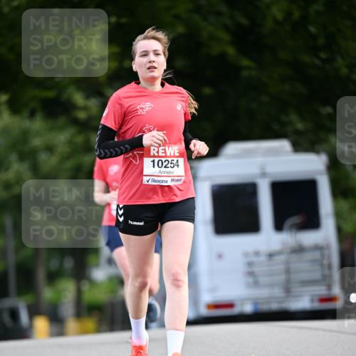 08.06.2024 - REWE Women's Run Dr. Thomas Lammeyer http://msf.ph/oto/6251001 09.06.2024 09:48:26 Laufen 10254 meine-sportfotos.de