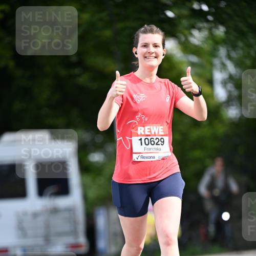 08.06.2024 - REWE Women's Run Dr. Thomas Lammeyer http://msf.ph/oto/6251023 09.06.2024 09:48:29 Laufen 10629 meine-sportfotos.de