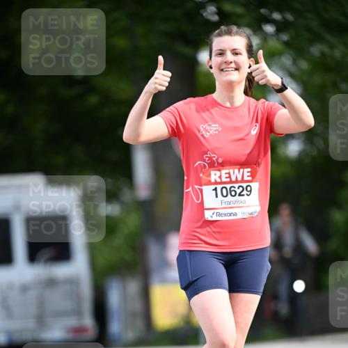 08.06.2024 - REWE Women's Run Dr. Thomas Lammeyer http://msf.ph/oto/6251025 09.06.2024 09:48:29 Laufen 10629 meine-sportfotos.de