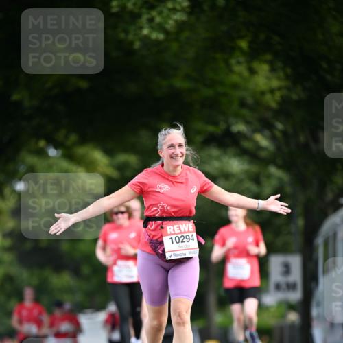 08.06.2024 - REWE Women's Run Dr. Thomas Lammeyer http://msf.ph/oto/6251030 09.06.2024 09:48:34 Laufen 10294, 6, 38 meine-sportfotos.de