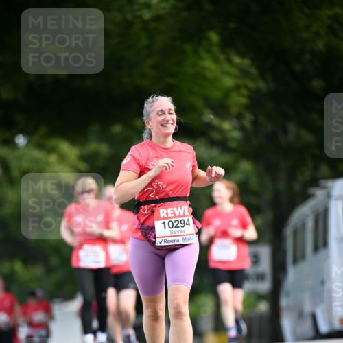 08.06.2024 - REWE Women's Run Dr. Thomas Lammeyer http://msf.ph/oto/6251035 09.06.2024 09:48:35 Laufen 10294 meine-sportfotos.de
