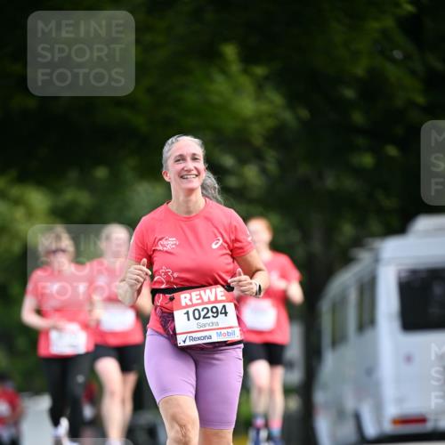 08.06.2024 - REWE Women's Run Dr. Thomas Lammeyer http://msf.ph/oto/6251039 09.06.2024 09:48:35 Laufen 10294 meine-sportfotos.de