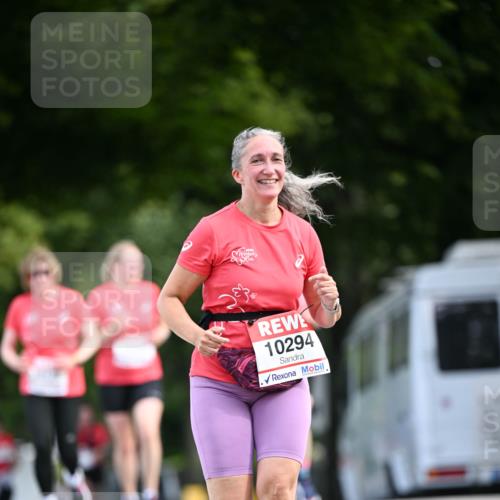 08.06.2024 - REWE Women's Run Dr. Thomas Lammeyer http://msf.ph/oto/6251042 09.06.2024 09:48:36 Laufen 10294 meine-sportfotos.de