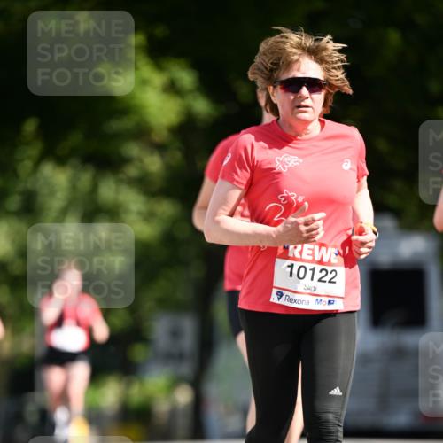 08.06.2024 - REWE Women's Run Dr. Thomas Lammeyer http://msf.ph/oto/6251059 09.06.2024 09:48:41 Laufen 10122 meine-sportfotos.de