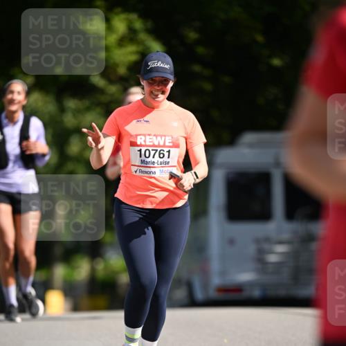 08.06.2024 - REWE Women's Run Dr. Thomas Lammeyer http://msf.ph/oto/6251119 09.06.2024 09:48:54 Laufen 10761 meine-sportfotos.de