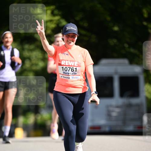 08.06.2024 - REWE Women's Run Dr. Thomas Lammeyer http://msf.ph/oto/6251122 09.06.2024 09:48:55 Laufen 10761 meine-sportfotos.de