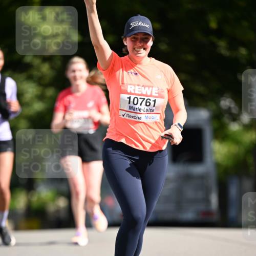 08.06.2024 - REWE Women's Run Dr. Thomas Lammeyer http://msf.ph/oto/6251126 09.06.2024 09:48:55 Laufen 10761 meine-sportfotos.de