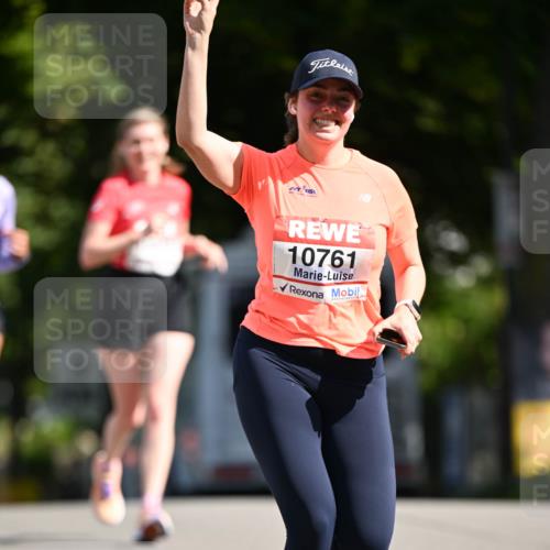 08.06.2024 - REWE Women's Run Dr. Thomas Lammeyer http://msf.ph/oto/6251128 09.06.2024 09:48:55 Laufen 10761 meine-sportfotos.de