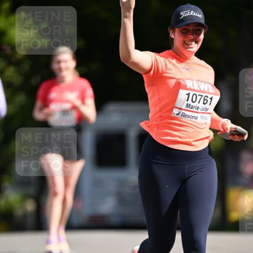 08.06.2024 - REWE Women's Run Dr. Thomas Lammeyer http://msf.ph/oto/6251130 09.06.2024 09:48:56 Laufen 10761 meine-sportfotos.de