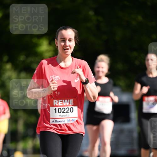 08.06.2024 - REWE Women's Run Dr. Thomas Lammeyer http://msf.ph/oto/6251196 09.06.2024 09:49:16 Laufen 10220 meine-sportfotos.de