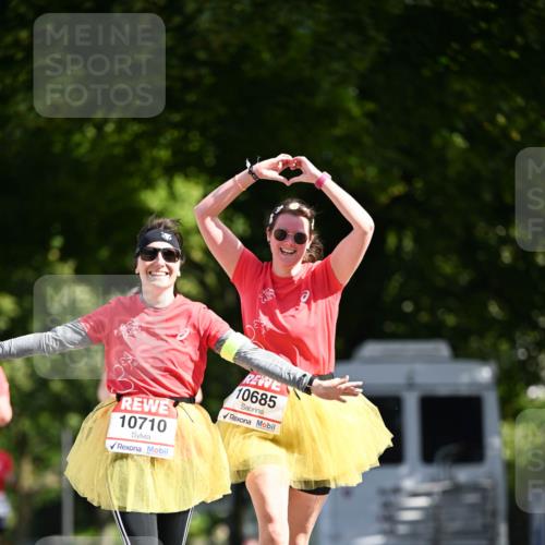 08.06.2024 - REWE Women's Run Dr. Thomas Lammeyer http://msf.ph/oto/6251203 09.06.2024 09:49:21 Laufen 10710, 10685 meine-sportfotos.de