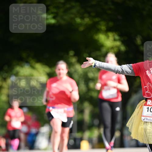 08.06.2024 - REWE Women's Run Dr. Thomas Lammeyer http://msf.ph/oto/6251214 09.06.2024 09:49:23 Laufen 10 meine-sportfotos.de