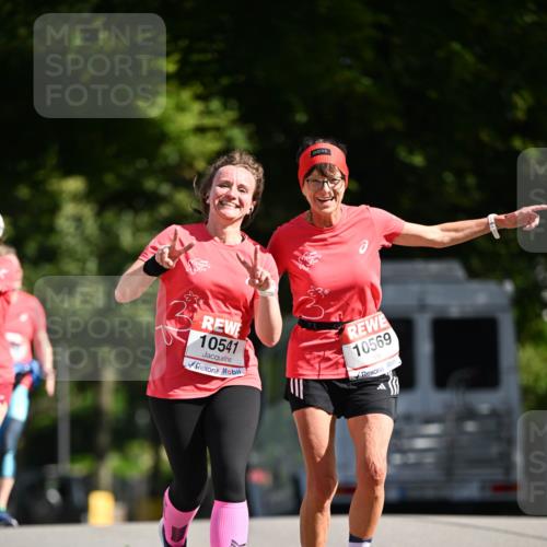 08.06.2024 - REWE Women's Run Dr. Thomas Lammeyer http://msf.ph/oto/6251254 09.06.2024 09:49:30 Laufen 10541, 10569 meine-sportfotos.de