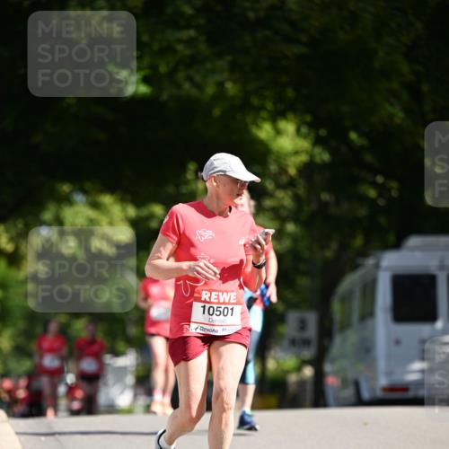 08.06.2024 - REWE Women's Run Dr. Thomas Lammeyer http://msf.ph/oto/6251264 09.06.2024 09:49:32 Laufen 2, 10501 meine-sportfotos.de