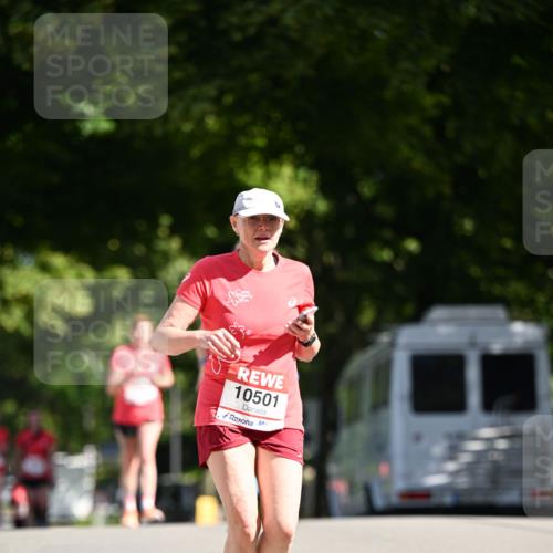 08.06.2024 - REWE Women's Run Dr. Thomas Lammeyer http://msf.ph/oto/6251268 09.06.2024 09:49:33 Laufen 10501 meine-sportfotos.de