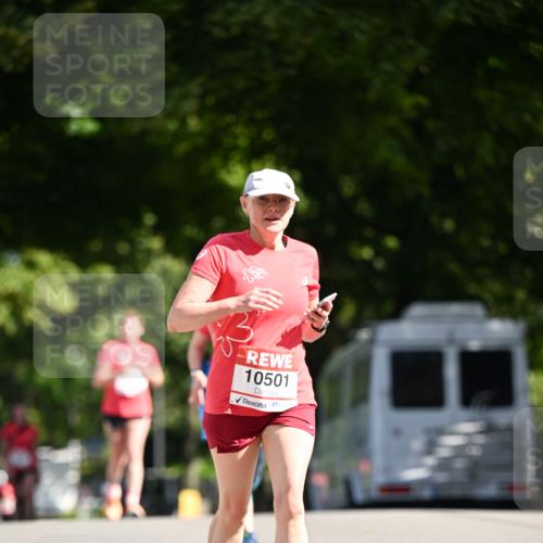 08.06.2024 - REWE Women's Run Dr. Thomas Lammeyer http://msf.ph/oto/6251270 09.06.2024 09:49:33 Laufen 3, 10501 meine-sportfotos.de