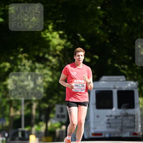 08.06.2024 - REWE Women's Run Dr. Thomas Lammeyer http://msf.ph/oto/6251299 09.06.2024 09:49:38 Laufen 10535 meine-sportfotos.de