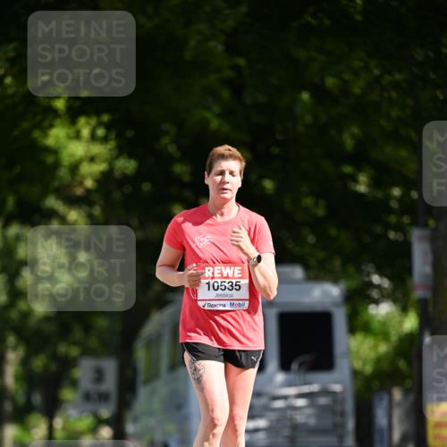 08.06.2024 - REWE Women's Run Dr. Thomas Lammeyer http://msf.ph/oto/6251305 09.06.2024 09:49:38 Laufen 10535 meine-sportfotos.de