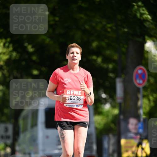08.06.2024 - REWE Women's Run Dr. Thomas Lammeyer http://msf.ph/oto/6251312 09.06.2024 09:49:39 Laufen 0535 meine-sportfotos.de