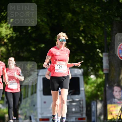 08.06.2024 - REWE Women's Run Dr. Thomas Lammeyer http://msf.ph/oto/6251485 09.06.2024 09:50:10 Laufen 1033, 10110 meine-sportfotos.de