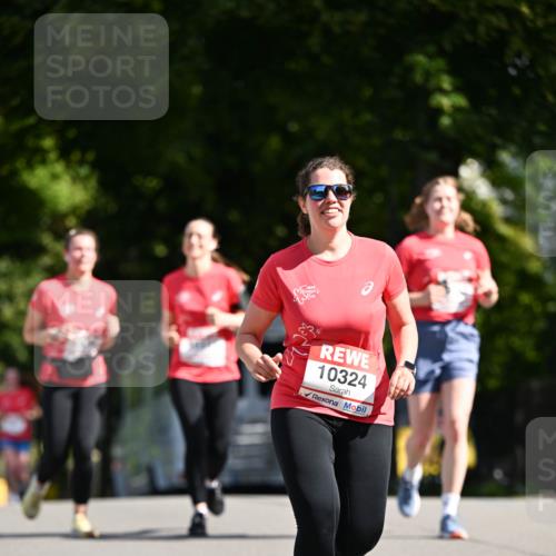 08.06.2024 - REWE Women's Run Dr. Thomas Lammeyer http://msf.ph/oto/6251518 09.06.2024 09:50:13 Laufen 10324 meine-sportfotos.de