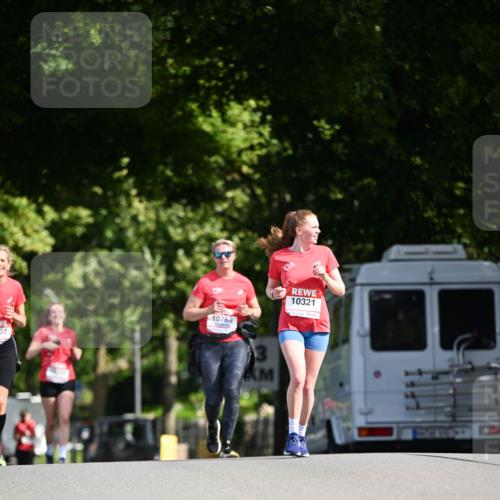 08.06.2024 - REWE Women's Run Dr. Thomas Lammeyer http://msf.ph/oto/6251551 09.06.2024 09:50:18 Laufen 37, 10768, 10321 meine-sportfotos.de