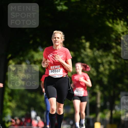 08.06.2024 - REWE Women's Run Dr. Thomas Lammeyer http://msf.ph/oto/6251582 09.06.2024 09:50:22 Laufen 10337 meine-sportfotos.de