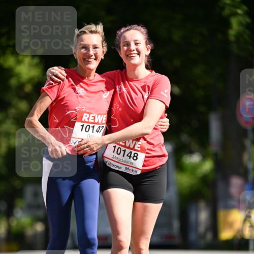 08.06.2024 - REWE Women's Run Dr. Thomas Lammeyer http://msf.ph/oto/6251636 09.06.2024 09:50:30 Laufen 10147, 10148 meine-sportfotos.de