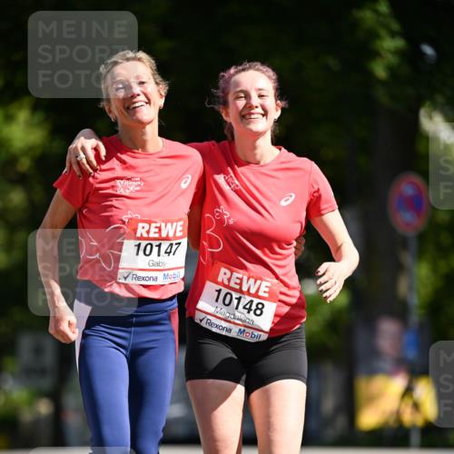 08.06.2024 - REWE Women's Run Dr. Thomas Lammeyer http://msf.ph/oto/6251639 09.06.2024 09:50:30 Laufen 10147, 10148 meine-sportfotos.de