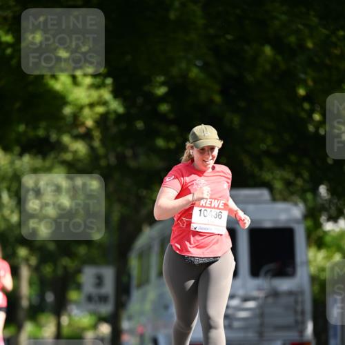 08.06.2024 - REWE Women's Run Dr. Thomas Lammeyer http://msf.ph/oto/6251653 09.06.2024 09:50:37 Laufen 10436 meine-sportfotos.de