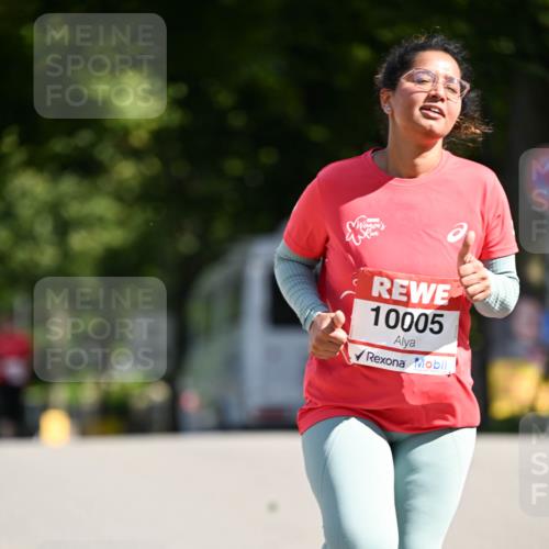 08.06.2024 - REWE Women's Run Dr. Thomas Lammeyer http://msf.ph/oto/6251698 09.06.2024 09:50:47 Laufen 10005 meine-sportfotos.de