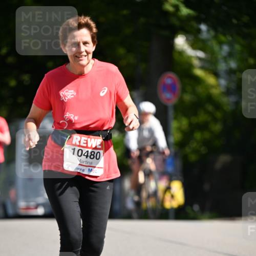 08.06.2024 - REWE Women's Run Dr. Thomas Lammeyer http://msf.ph/oto/6251776 09.06.2024 09:50:59 Laufen 10480 meine-sportfotos.de
