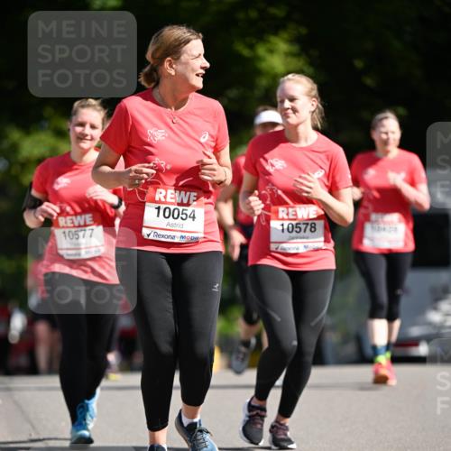 08.06.2024 - REWE Women's Run Dr. Thomas Lammeyer http://msf.ph/oto/6251793 09.06.2024 09:51:01 Laufen 10577, 10054, 10578 meine-sportfotos.de