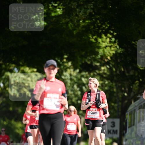 08.06.2024 - REWE Women's Run Dr. Thomas Lammeyer http://msf.ph/oto/6251878 09.06.2024 09:51:16 Laufen 10, 10506, 3 meine-sportfotos.de