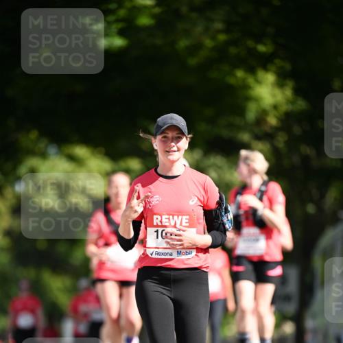 08.06.2024 - REWE Women's Run Dr. Thomas Lammeyer http://msf.ph/oto/6251890 09.06.2024 09:51:17 Laufen 10 meine-sportfotos.de
