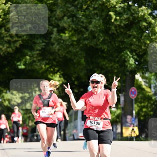 08.06.2024 - REWE Women's Run Dr. Thomas Lammeyer http://msf.ph/oto/6251923 09.06.2024 09:51:21 Laufen 1023, 3, 10198, 908 meine-sportfotos.de