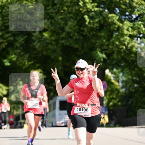 08.06.2024 - REWE Women's Run Dr. Thomas Lammeyer http://msf.ph/oto/6251930 09.06.2024 09:51:22 Laufen 102, 10198 meine-sportfotos.de
