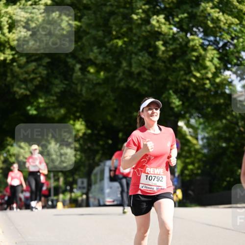 08.06.2024 - REWE Women's Run Dr. Thomas Lammeyer http://msf.ph/oto/6251956 09.06.2024 09:51:25 Laufen 10792 meine-sportfotos.de