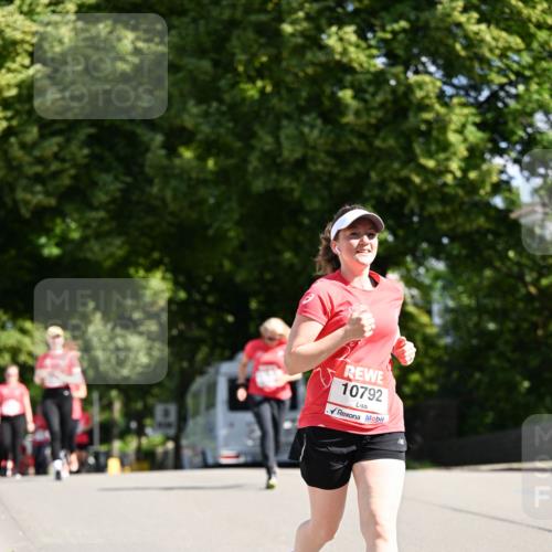 08.06.2024 - REWE Women's Run Dr. Thomas Lammeyer http://msf.ph/oto/6251958 09.06.2024 09:51:25 Laufen 10792 meine-sportfotos.de