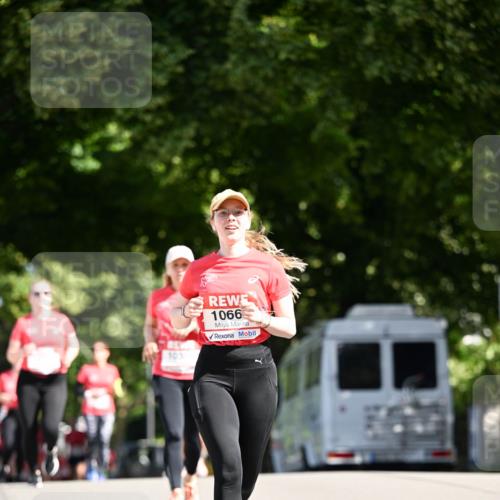 08.06.2024 - REWE Women's Run Dr. Thomas Lammeyer http://msf.ph/oto/6251981 09.06.2024 09:51:29 Laufen 10, 1066 meine-sportfotos.de
