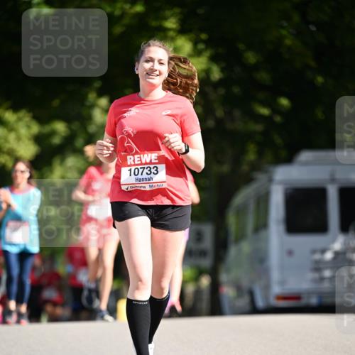 08.06.2024 - REWE Women's Run Dr. Thomas Lammeyer http://msf.ph/oto/6252079 09.06.2024 09:51:43 Laufen 10733 meine-sportfotos.de