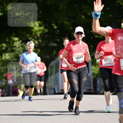 08.06.2024 - REWE Women's Run Dr. Thomas Lammeyer http://msf.ph/oto/6252191 09.06.2024 09:51:56 Laufen 10694, 10787 meine-sportfotos.de
