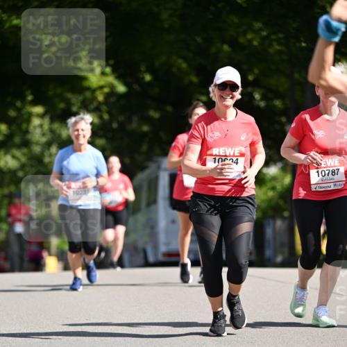 08.06.2024 - REWE Women's Run Dr. Thomas Lammeyer http://msf.ph/oto/6252196 09.06.2024 09:51:57 Laufen 10231, 10034, 10787 meine-sportfotos.de