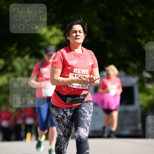 08.06.2024 - REWE Women's Run Dr. Thomas Lammeyer http://msf.ph/oto/6252299 09.06.2024 09:52:09 Laufen 16 meine-sportfotos.de