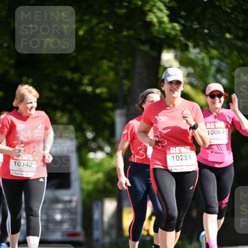 08.06.2024 - REWE Women's Run Dr. Thomas Lammeyer http://msf.ph/oto/6252357 09.06.2024 09:52:20 Laufen 10342, 3, 10251, 10064 meine-sportfotos.de