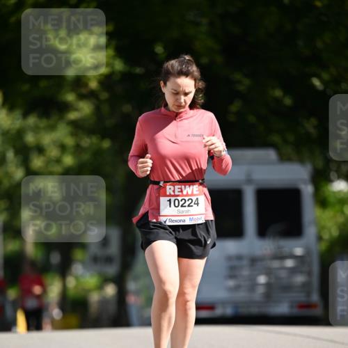 08.06.2024 - REWE Women's Run Dr. Thomas Lammeyer http://msf.ph/oto/6252432 09.06.2024 09:52:32 Laufen 10224 meine-sportfotos.de