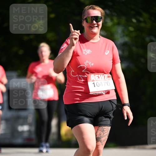 08.06.2024 - REWE Women's Run Dr. Thomas Lammeyer http://msf.ph/oto/6252522 09.06.2024 09:52:45 Laufen 10470 meine-sportfotos.de