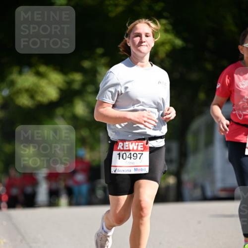 08.06.2024 - REWE Women's Run Dr. Thomas Lammeyer http://msf.ph/oto/6252546 09.06.2024 09:52:49 Laufen 10497 meine-sportfotos.de